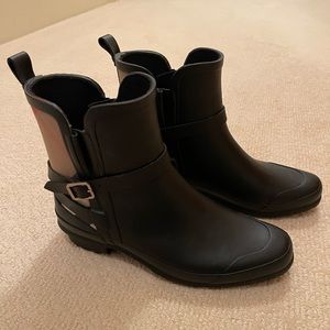 Burberry boots